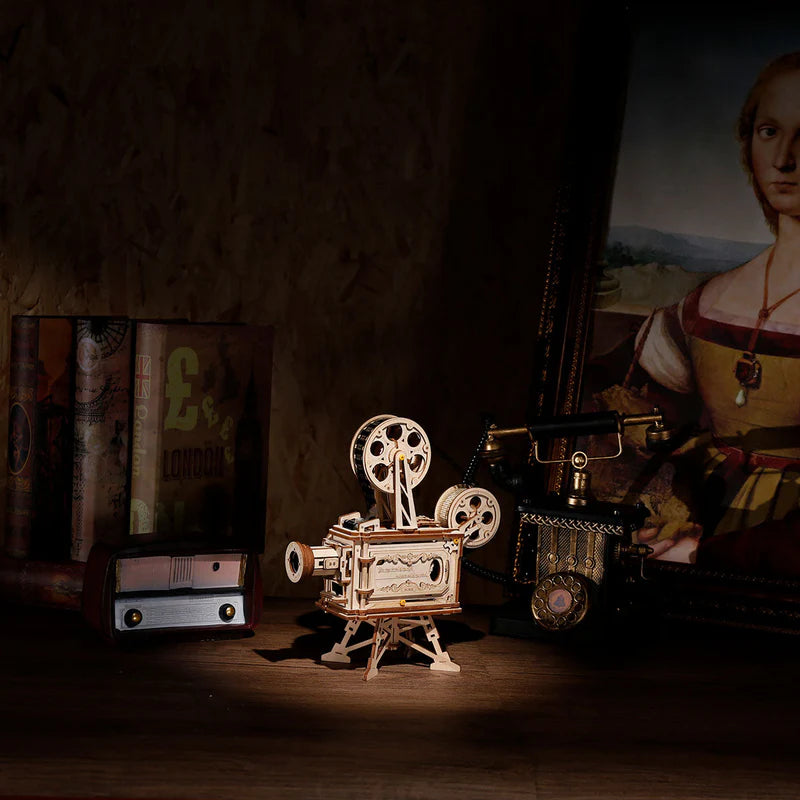 Vintage Filmprojektor Holzbausatz – 3D Puzzle mit echter Projektion