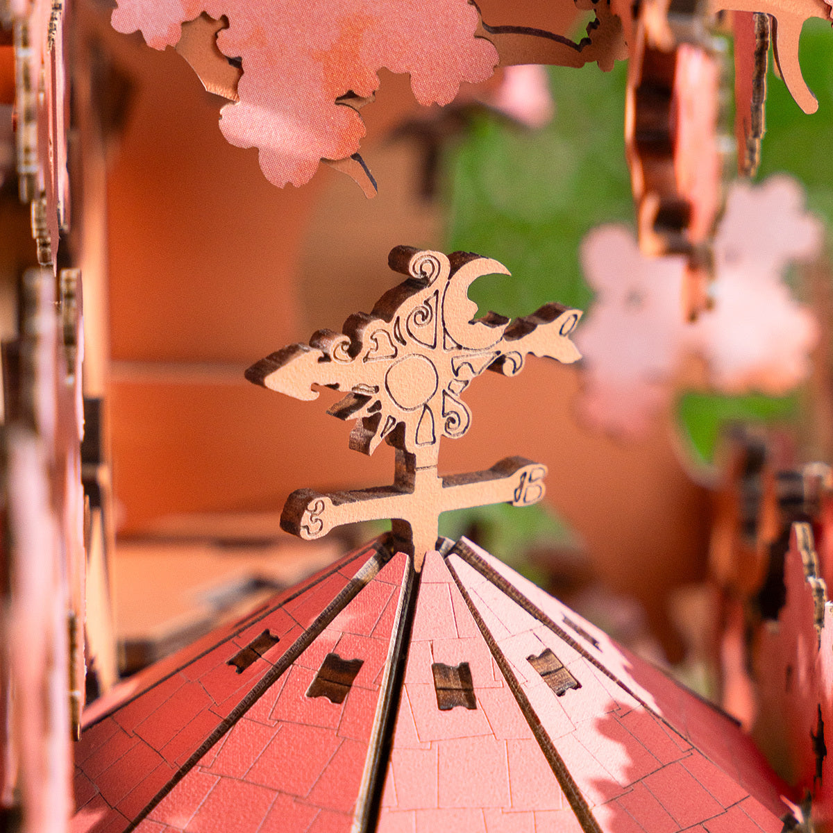 3D Kirschblüten-Baumhaus Holzpuzzle – 535 Teile DIY Set